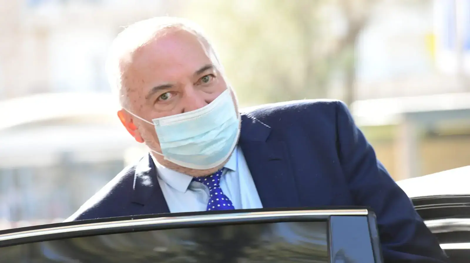 אביגדור ליברמן בתום הגשת המלצות לנשיא ריבלין, 5 באפריל 2021 אביגדור ליברמן בתום הגשת המלצות לנשיא ריבלין, 5 באפריל 2021