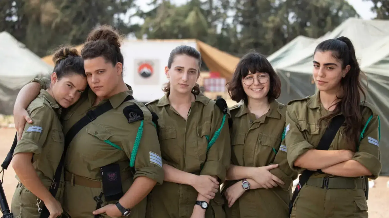 מתוך הסדרה "המפקדת" מתוך הסדרה "המפקדת"