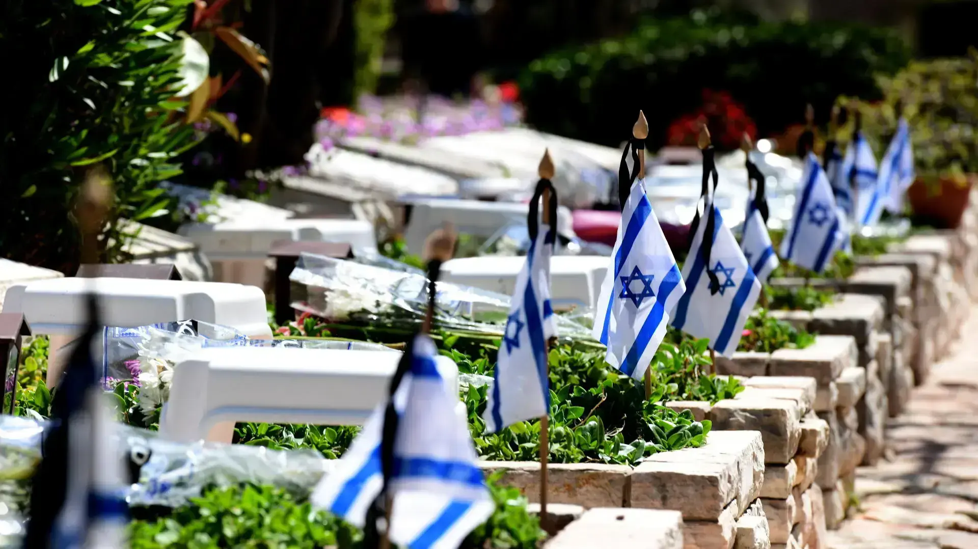 בית הקברות, קריית שאול 13 באפריל 2021 בית הקברות, קריית שאול 13 באפריל 2021