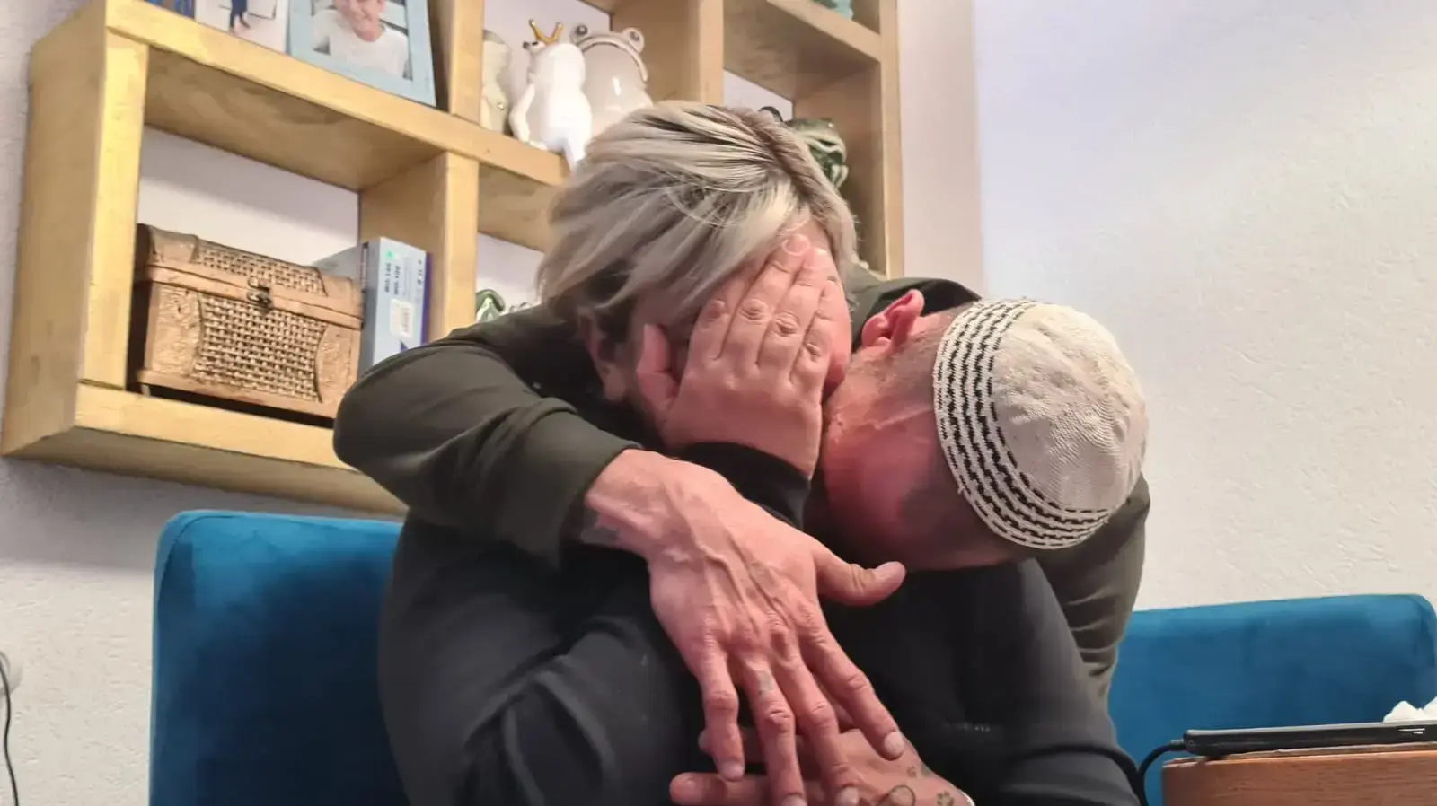 אמה של אושר דרעי שמתה בעקבות אלרגיה לחלב במהלך קינוח שאכלה במסעדה אמה של אושר דרעי שמתה בעקבות אלרגיה לחלב במהלך קינוח שאכלה במסעדה