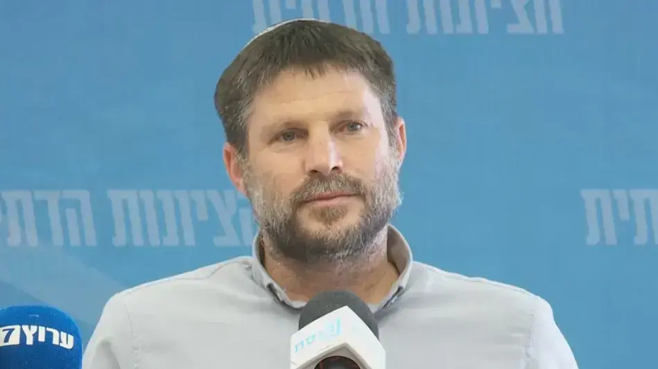 בצלאל סמוטריץ' בישיבת סיעת הציונות הדתית, 19 באפריל 2021 בצלאל סמוטריץ' בישיבת סיעת הציונות הדתית, 19 באפריל 2021