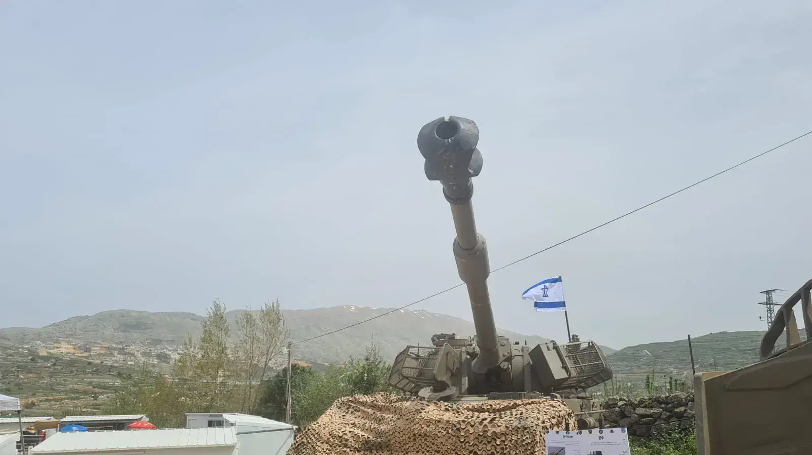 תערוכת כלי נשק של צה"ל ברמת הגולן תערוכת כלי נשק של צה"ל ברמת הגולן