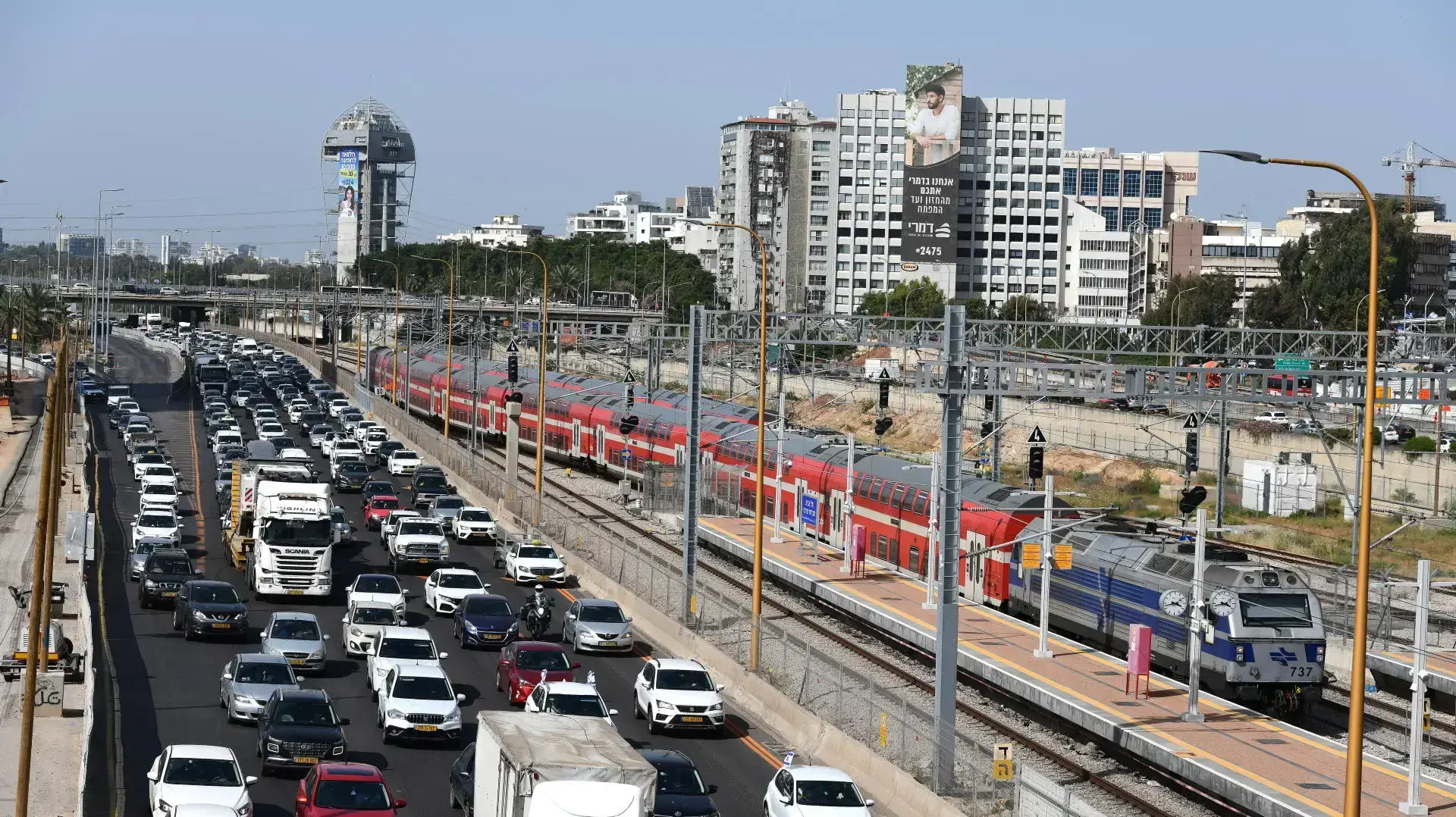 פקקי תנועה בנתיבי איילון, 20 באפריל 2021 פקקי תנועה בנתיבי איילון, 20 באפריל 2021
