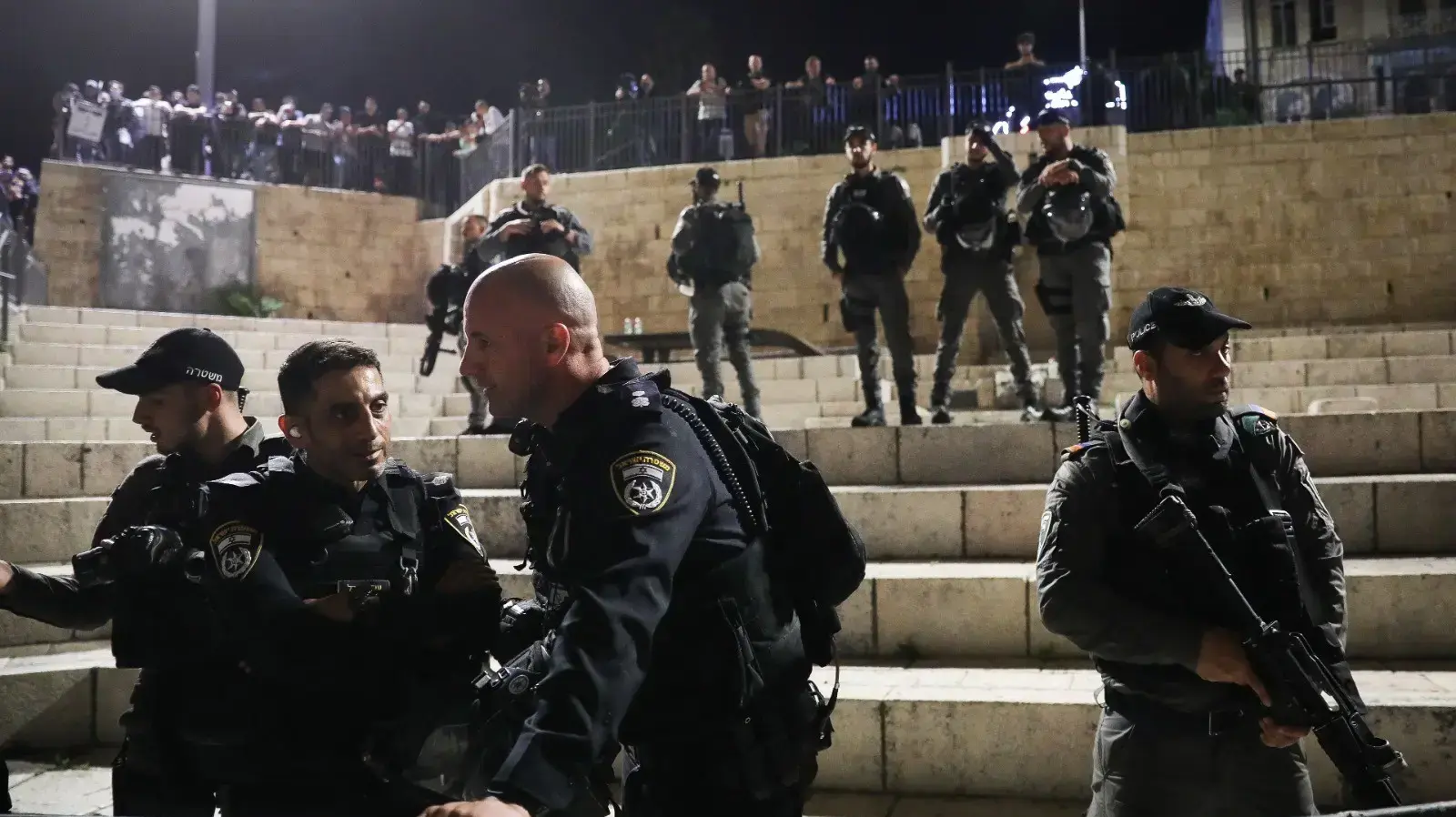 המשטרה הסירה מחסומים בשער שכם, ירושלים, 25 באפריל 2021 המשטרה הסירה מחסומים בשער שכם, ירושלים, 25 באפריל 2021