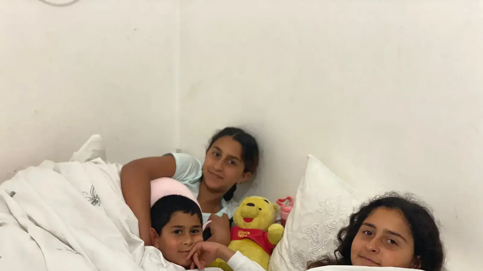 משפחת שניאור מנתיב העשרה, 26 באפריל, 2021 משפחת שניאור מנתיב העשרה, 26 באפריל, 2021