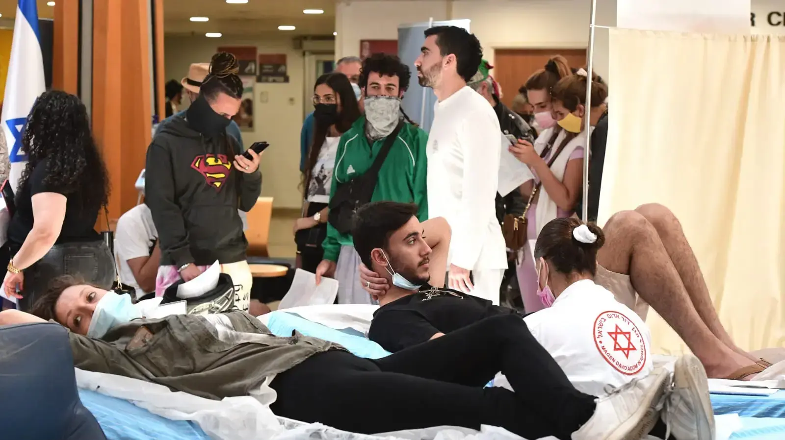 מתגייסים למען איציק סעידיאן | מבצע התרמת דם במרכז הרפואי, שיבא 28 באפריל 2021
מתגייסים למען איציק סעידיאן | מבצע התרמת דם במרכז הרפואי, שיבא 28 באפריל 2021