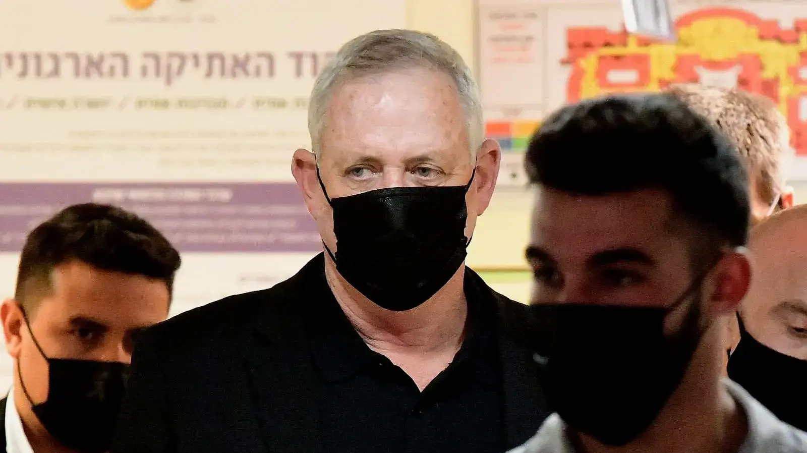 מתגייסים למען איציק סעידיאן | גנץ במהלך מבצע התרמת דם במרכז הרפואי, שיבא 28 באפריל 2021 מתגייסים למען איציק סעידיאן | גנץ במהלך מבצע התרמת דם במרכז הרפואי, שיבא 28 באפריל 2021