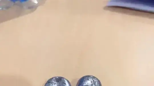 מיכל של גז קצפות. 29 באפריל 2021 מיכל של גז קצפות. 29 באפריל 2021