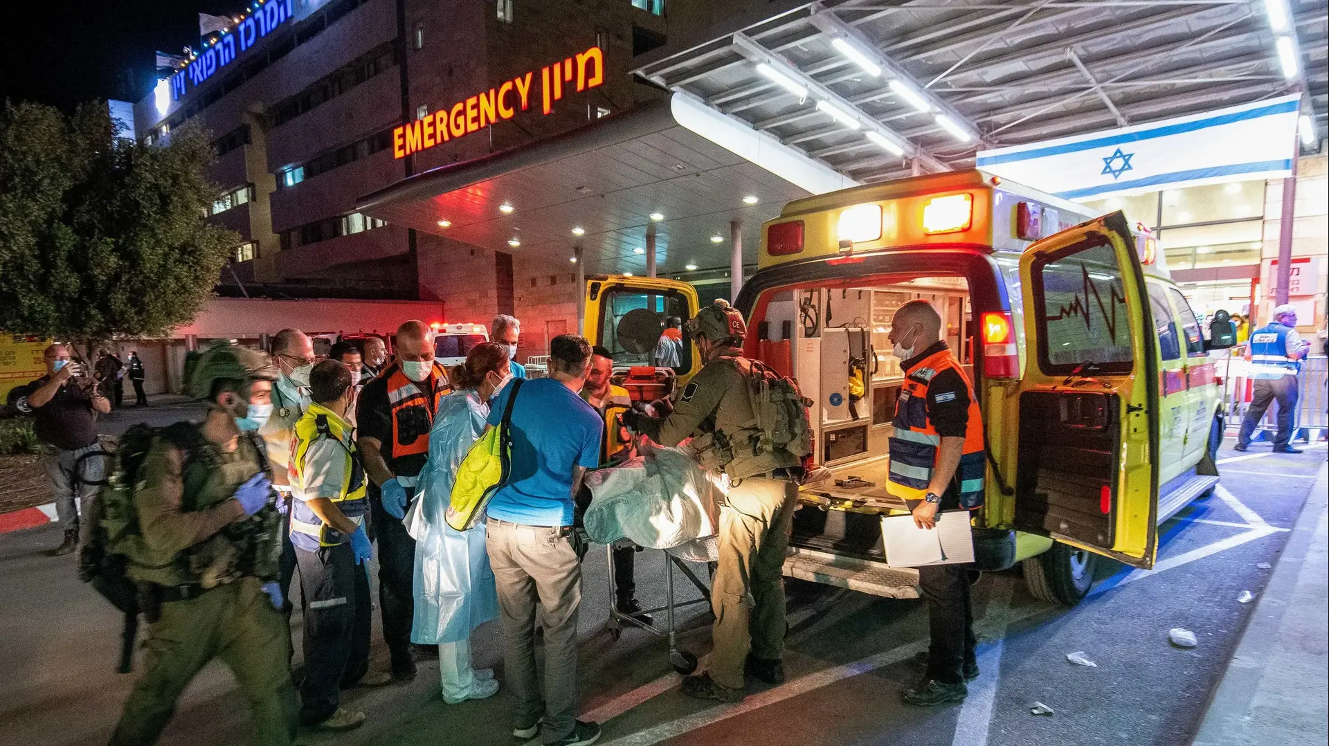 הגעת פצועים מהר מירון לבית החולים זיו בצפת, 30 באפריל 2021 הגעת פצועים מהר מירון לבית החולים זיו בצפת, 30 באפריל 2021