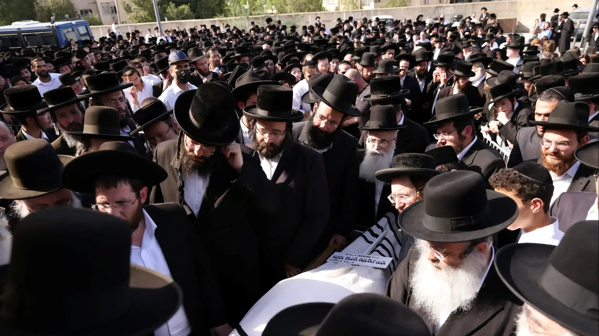 האסון במירון | מסע ההלוויה של אלעזר מרדכי גולדברג בהר בירושלים 30 באפריל 2021 