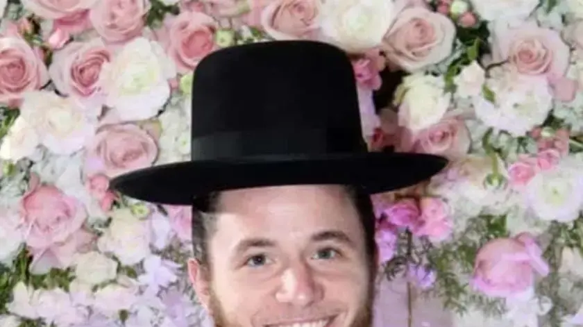 מנחם קנובלביץ', 23, ארצות הברית. הותיר אחריו ארוסה והיה אמור להתחתן בקרוב - הרוג באסון בהר מירון מנחם קנובלביץ', 23, ארצות הברית. הותיר אחריו ארוסה והיה אמור להתחתן בקרוב - הרוג באסון בהר מירון