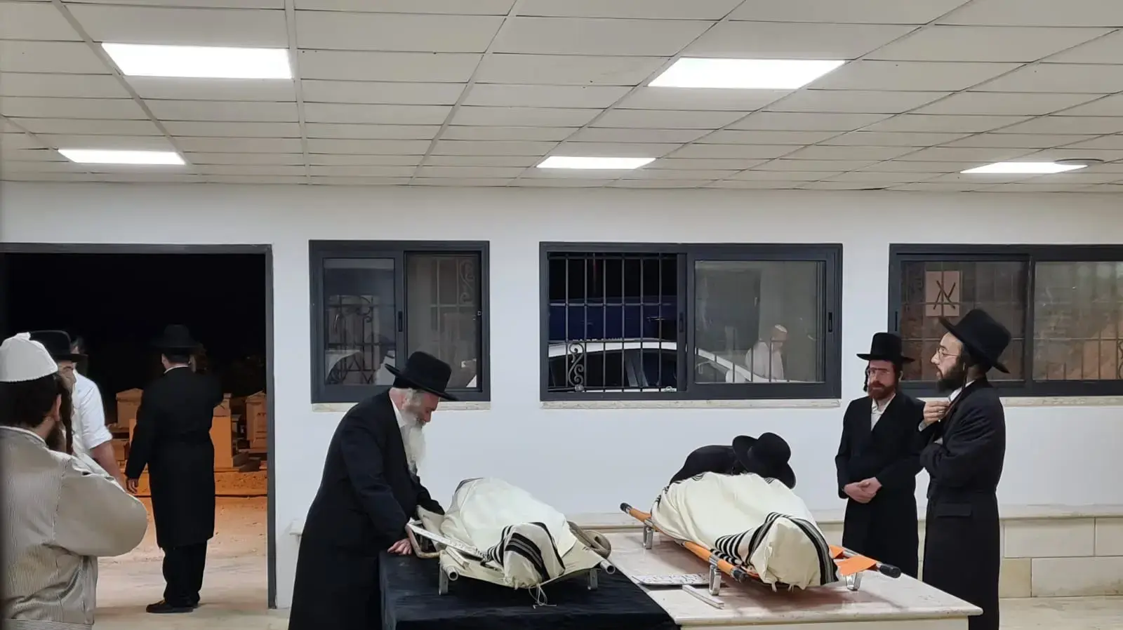 הלוויתם של האחים משה ודוד אלחדד במירון הלוויתם של האחים משה ודוד אלחדד במירון
