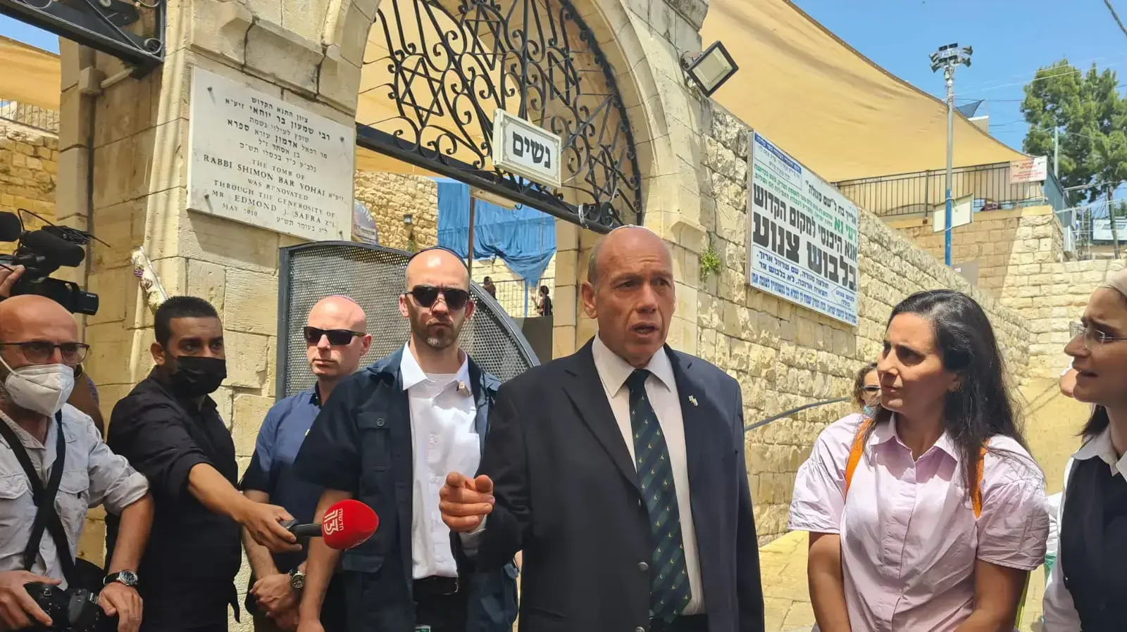 מבקר המדינה, מתניהו אנגלמן עם הגעתו למירון 4 במאי 2021 מבקר המדינה, מתניהו אנגלמן עם הגעתו למירון 4 במאי 2021