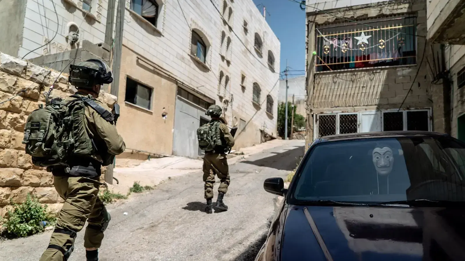 לוחמי צה"ל, שב"כ וימ"מ במצוד אחר המחבלים החשודים בביצוע פיגוע הירי בצומת תפוח, 4 במאי 2021 לוחמי צה"ל, שב"כ וימ"מ במצוד אחר המחבלים החשודים בביצוע פיגוע הירי בצומת תפוח, 4 במאי 2021