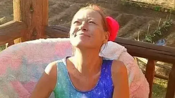 מנהיגת הכת איימי קרלסון מנהיגת הכת איימי קרלסון