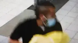 תושב בני ברק שהבריח את בנו מפגייה באיכילוב בארגז של אופניים חשמליים תושב בני ברק שהבריח את בנו מפגייה באיכילוב בארגז של אופניים חשמליים