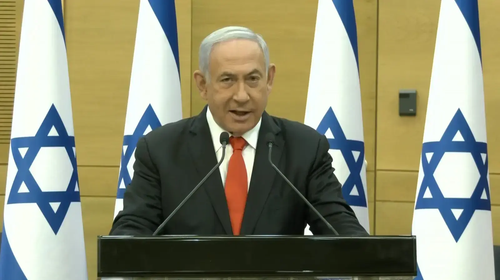 ראש הממשלה, בנימין נתניהו במהלך הצהרה לתקשורת בכנסת 5 במאי 2021 ראש הממשלה, בנימין נתניהו במהלך הצהרה לתקשורת בכנסת 5 במאי 2021
