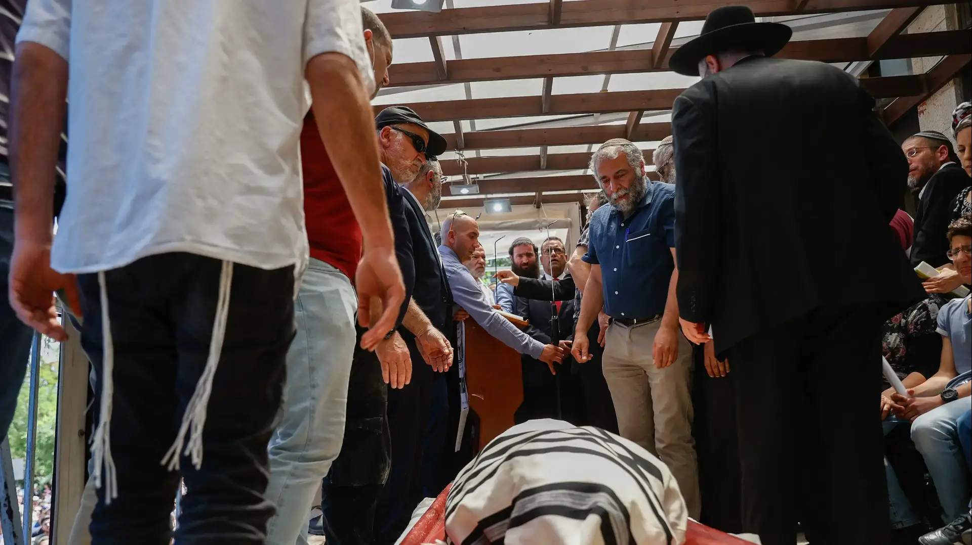 הלוויתו של יהודה גואטה בירושלים , 6 במאי 2021 הלוויתו של יהודה גואטה בירושלים , 6 במאי 2021