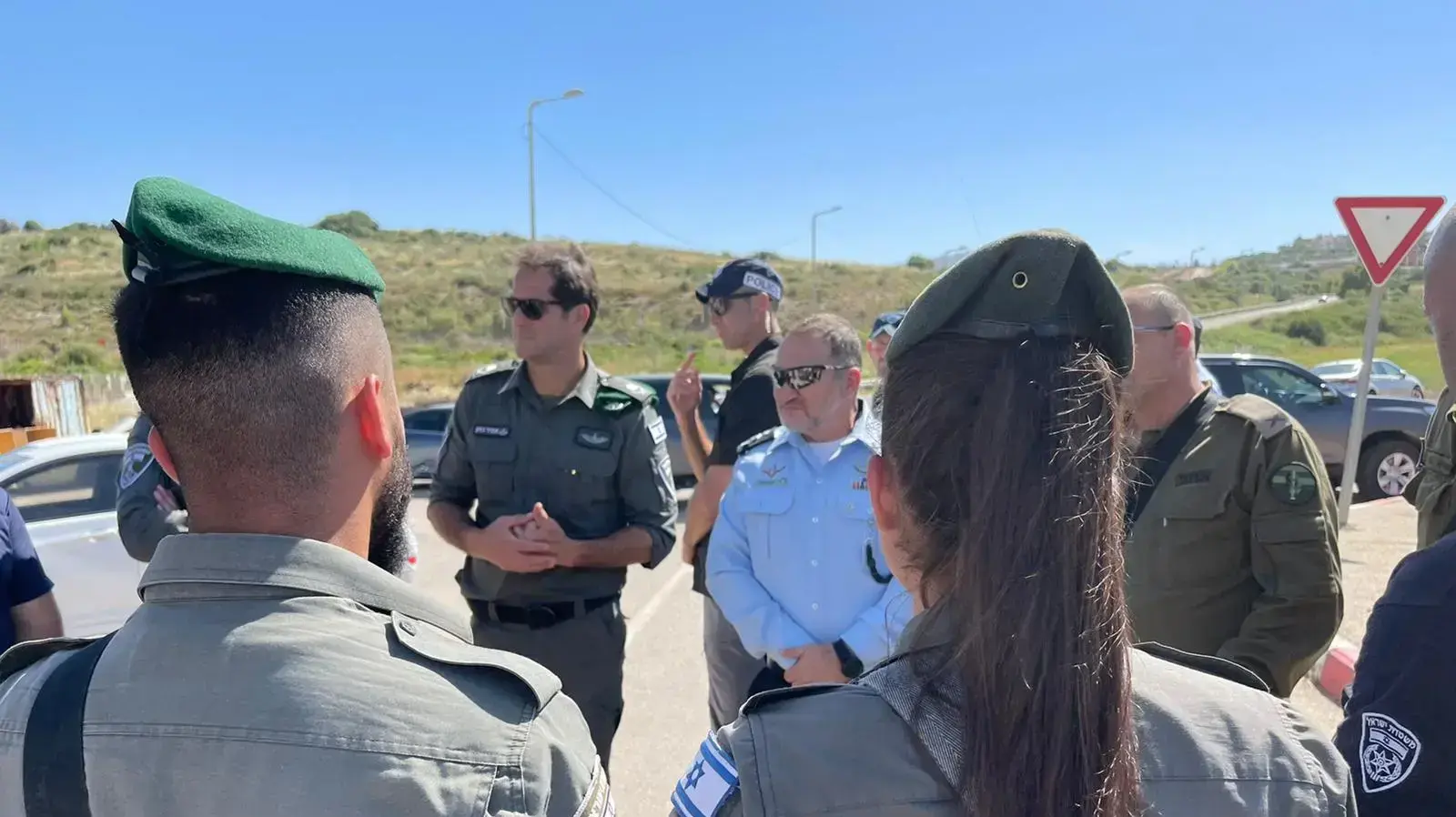 מפכ"ל המשטרה, יעקב שבתאי, בזירת הפיגוע בשומרון, 7 במאי, 2021 מפכ"ל המשטרה, יעקב שבתאי, בזירת הפיגוע בשומרון, 7 במאי, 2021