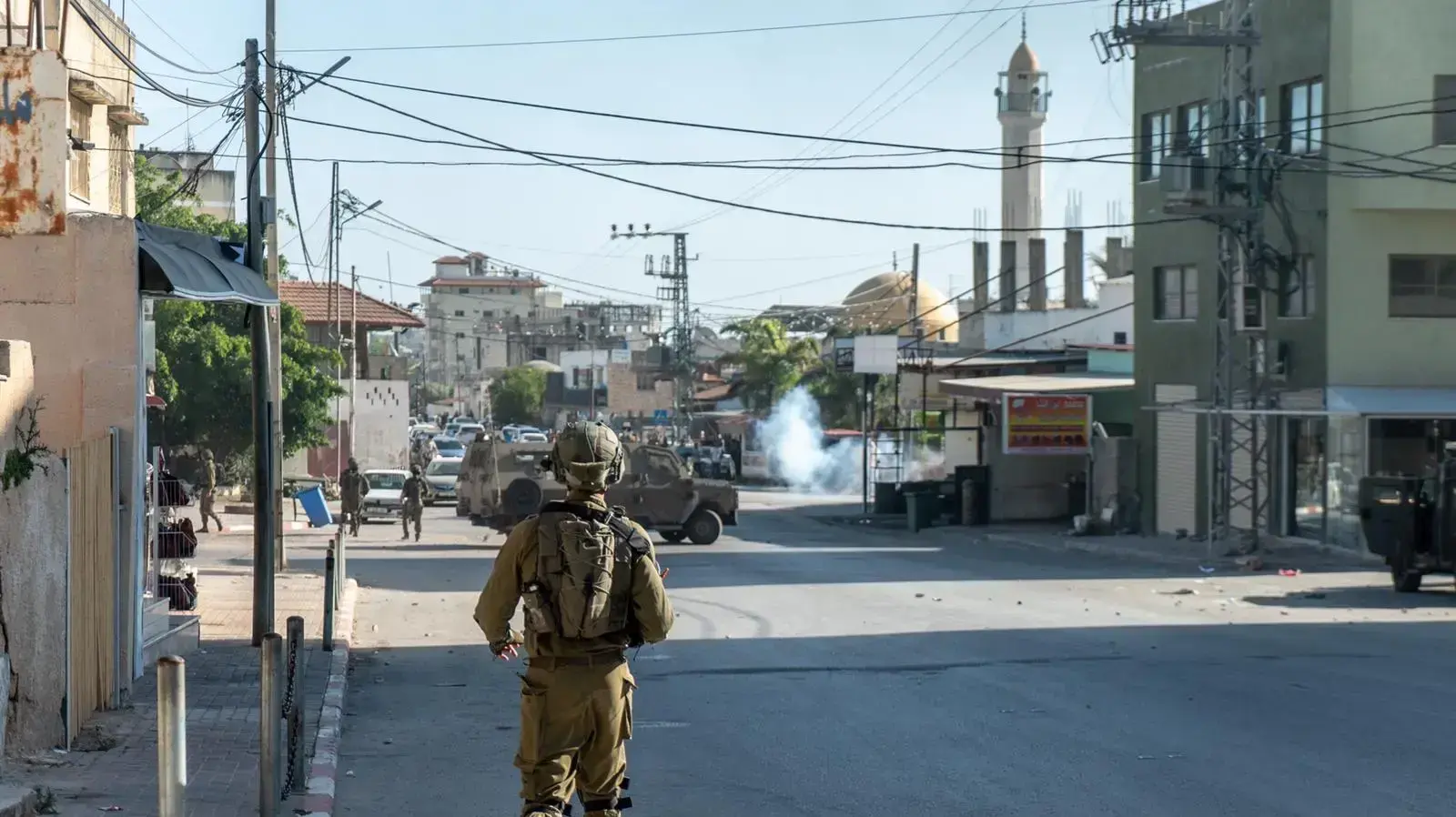 כוחות צה"ל בכפר שוויכה, ביתם של המחבלים שהיו בדרכם לירושלים, 7 במאי 2021 כוחות צה"ל בכפר שוויכה, ביתם של המחבלים שהיו בדרכם לירושלים, 7 במאי 2021