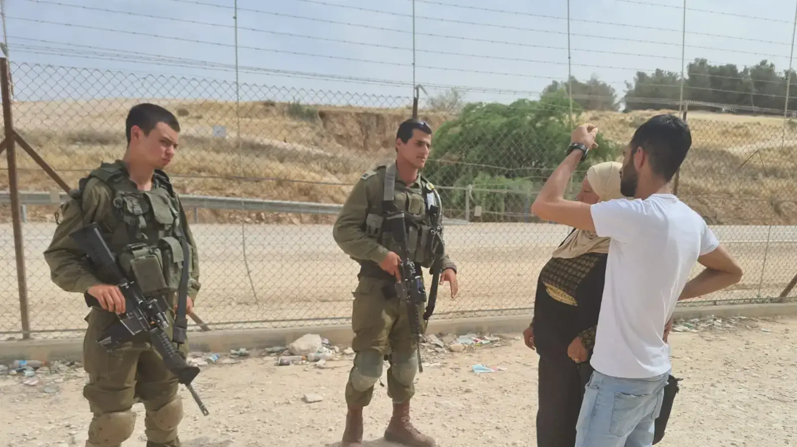 צה"ל סוגר פרצות בגדר המערכת,דרום הר חברון, 9 במאי 2021 צה"ל סוגר פרצות בגדר המערכת,דרום הר חברון, 9 במאי 2021