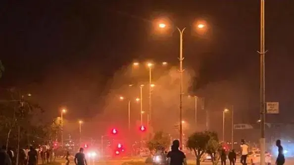 מפגינים בשגב שלום, עוטף עזה, 10 במאי 2021 מפגינים בשגב שלום, עוטף עזה, 10 במאי 2021