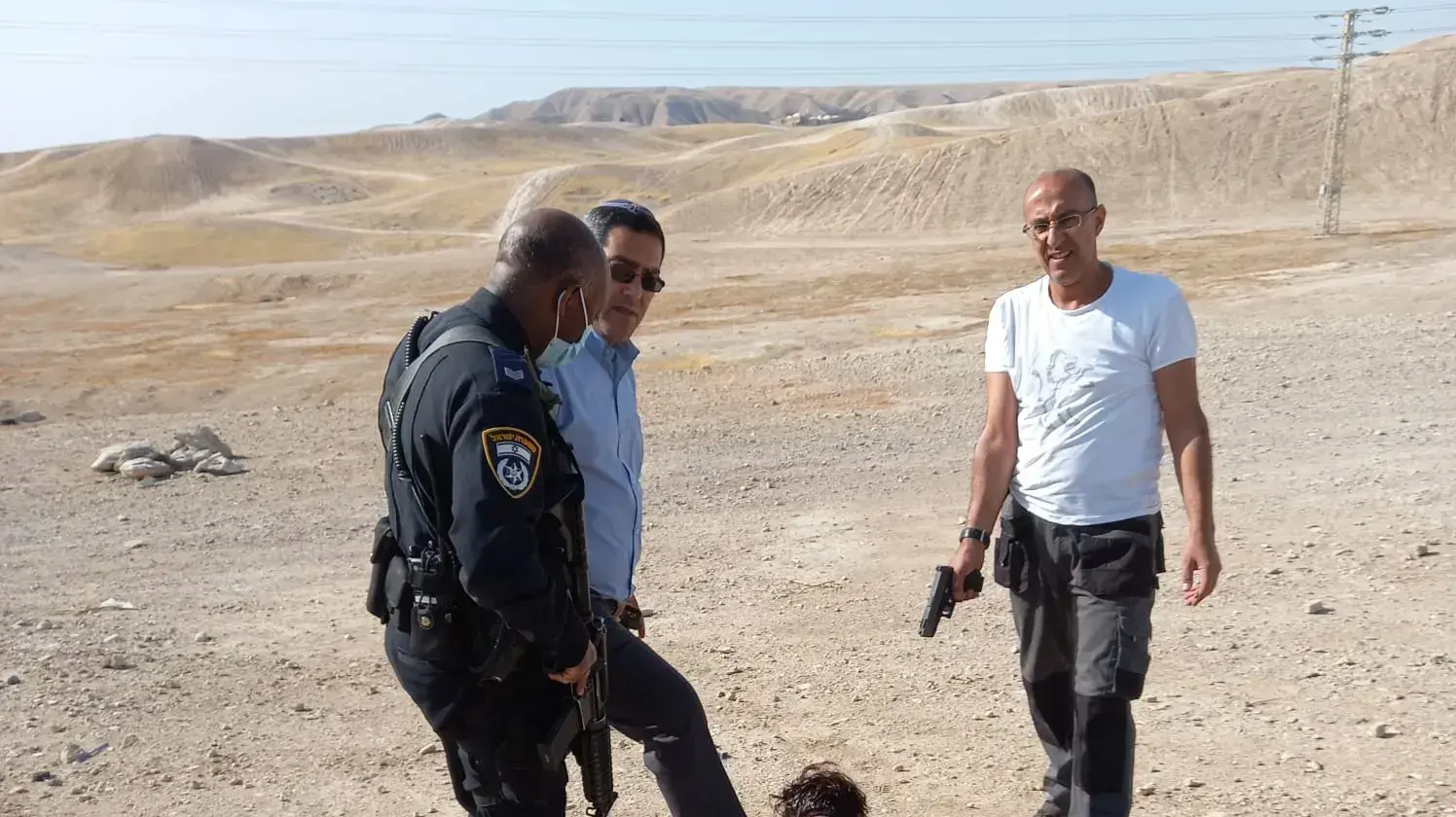 נטרול מחבל שניסה לחטוף נשק מחייל באזור נבי מוסא שליד יריחו נטרול מחבל שניסה לחטוף נשק מחייל באזור נבי מוסא שליד יריחו