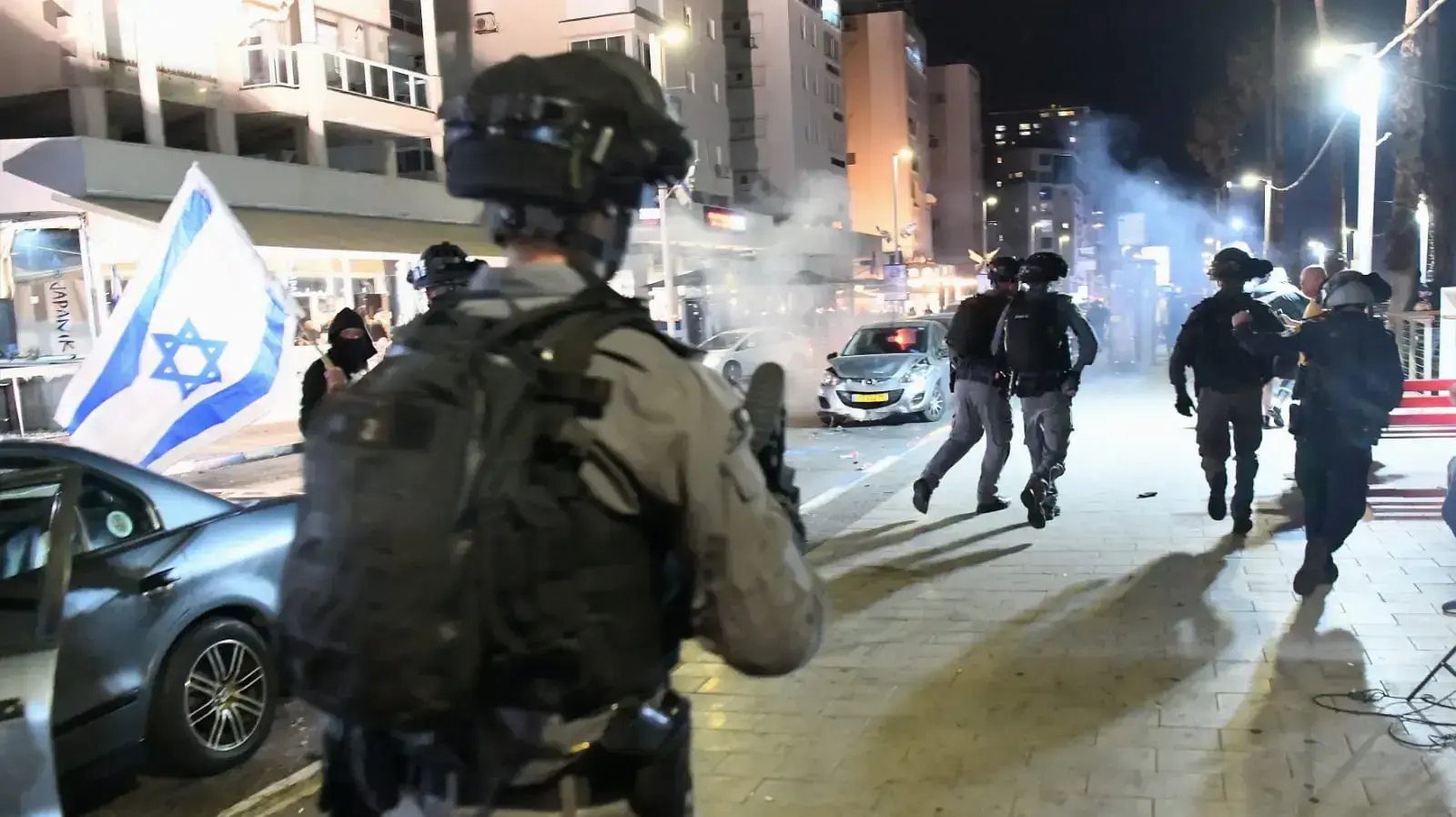 מהומות בבת ים 12 במאי 2021 מהומות בבת ים 12 במאי 2021