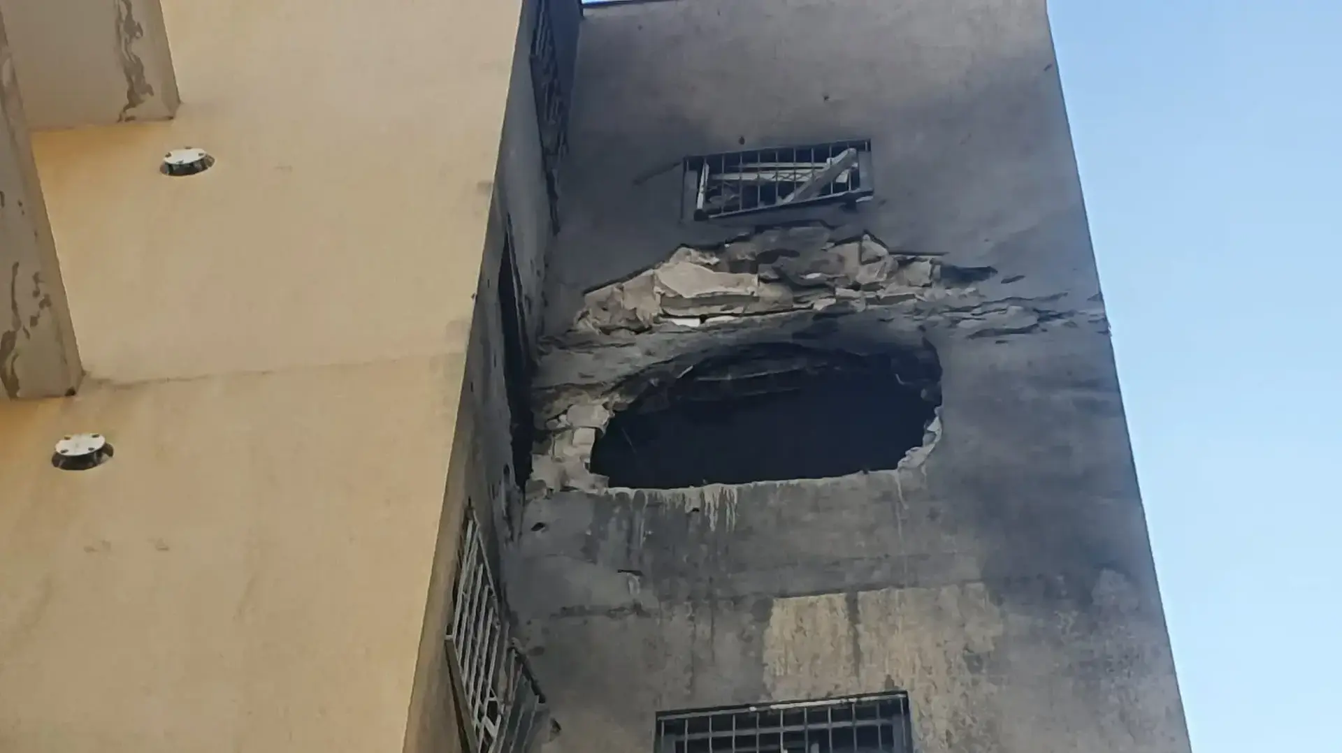 הבנין בו נהרג הילד עידו אביגל, שדרות, 13 במאי 2021 הבנין בו נהרג הילד עידו אביגל, שדרות, 13 במאי 2021