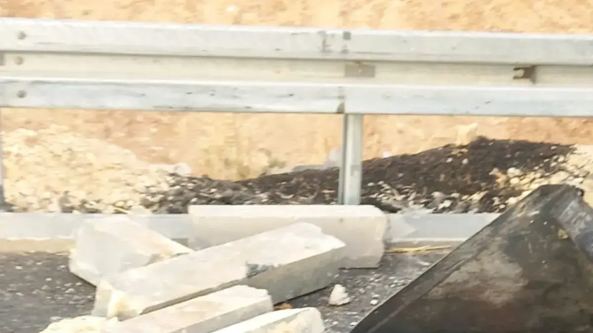 הריסות בכביש 31 בדרום. 13 במאי 2021 הריסות בכביש 31 בדרום. 13 במאי 2021