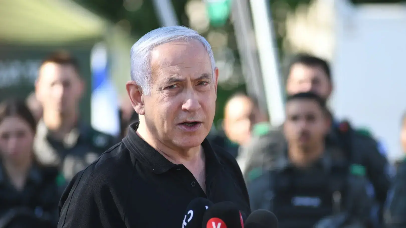 ראש הממשלה והשר לביטחון הפנים בסיור במפקדה המשימתית של מג"ב בלוד 13 במאי 2021 ראש הממשלה והשר לביטחון הפנים בסיור במפקדה המשימתית של מג"ב בלוד 13 במאי 2021