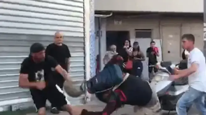 צוות של כאן חדשות הותקף בשכונת התקווה צוות של כאן חדשות הותקף בשכונת התקווה