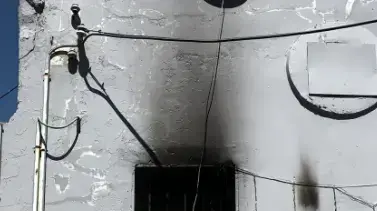 הבית ביפו אליו הושלך בקבוק התבערה בשכונת עג׳מי הבית ביפו אליו הושלך בקבוק התבערה בשכונת עג׳מי