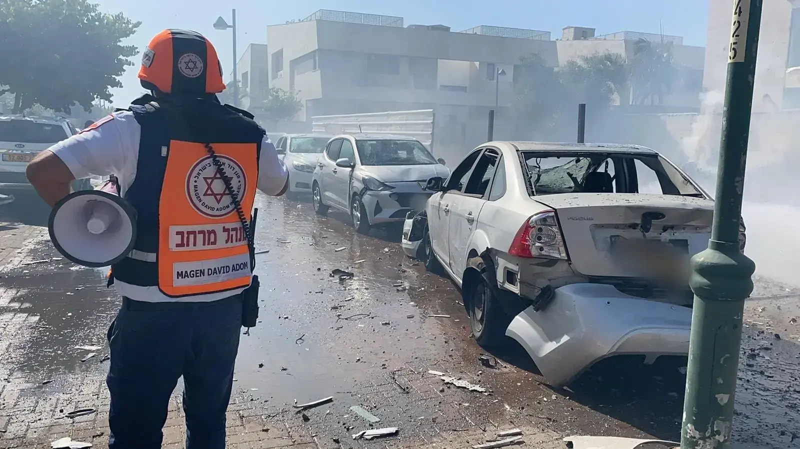 זירת פגיעת הרקטה באשדוד, 16 במאי 2021 זירת פגיעת הרקטה באשדוד, 16 במאי 2021