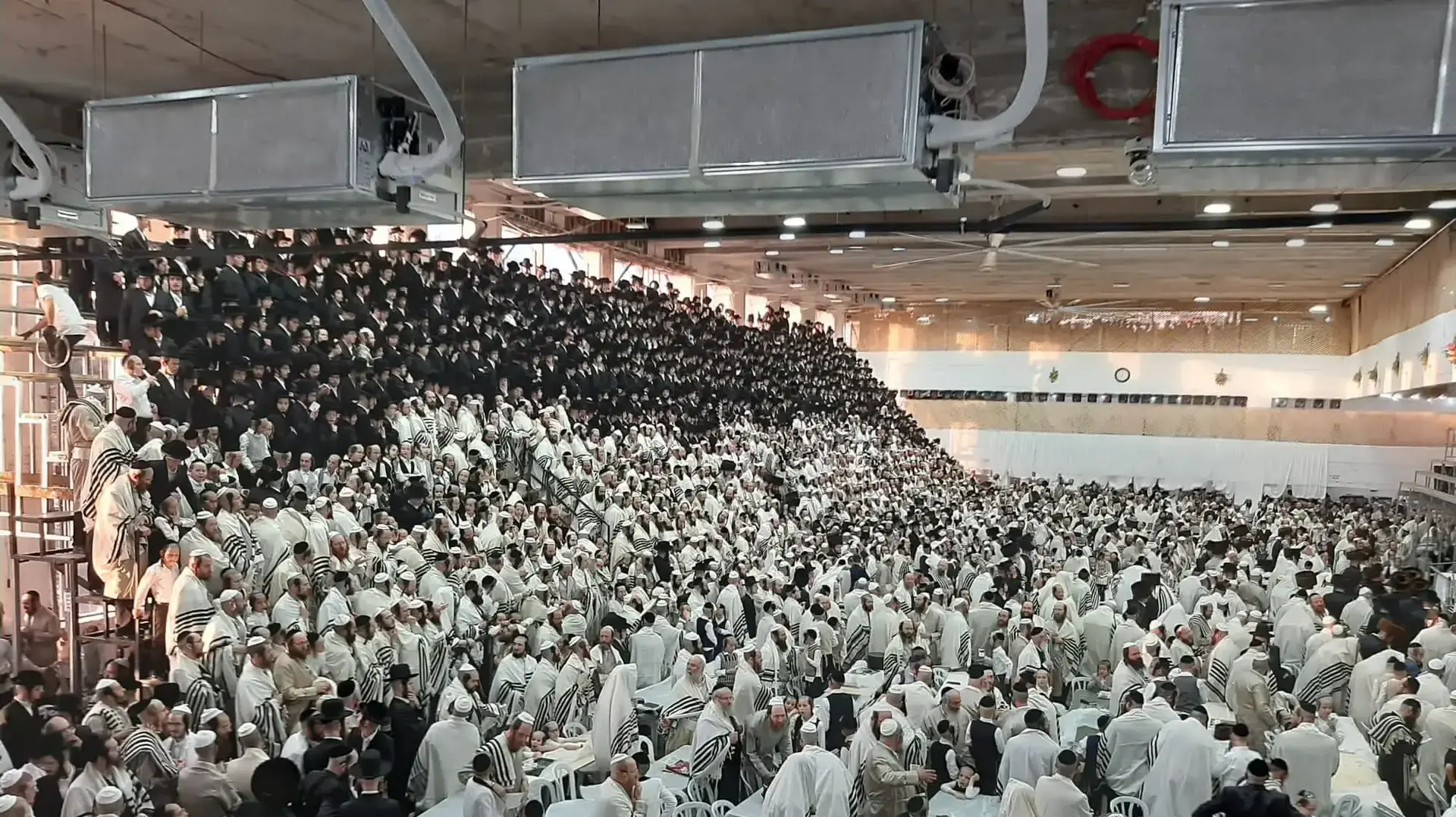 טריבונה קרסה בגבעת זאב, 16 במאי 2021 טריבונה קרסה בגבעת זאב, 16 במאי 2021