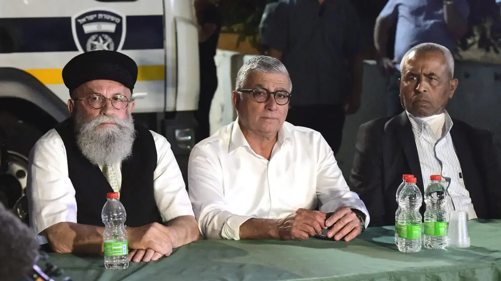 יהודים וערבים באירוע משותף בלוד בנוכחות המפכ"ל, קובי שבתאי 18 במאי 2021 יהודים וערבים באירוע משותף בלוד בנוכחות המפכ"ל, קובי שבתאי 18 במאי 2021