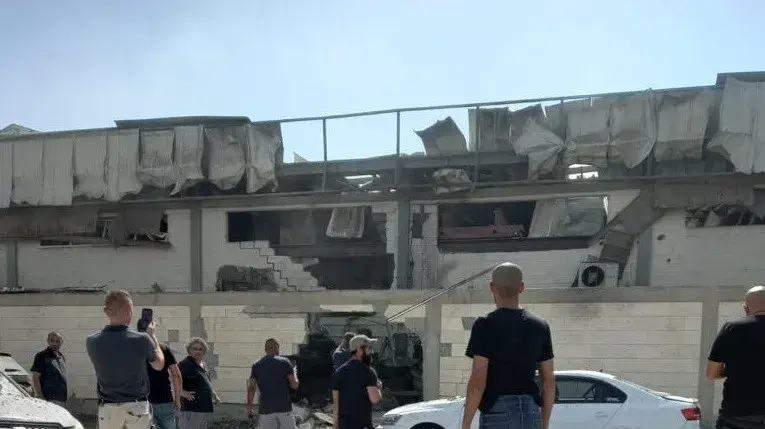 רקטה פגעה במפעל בבאר שבע, 20 במאי 2021