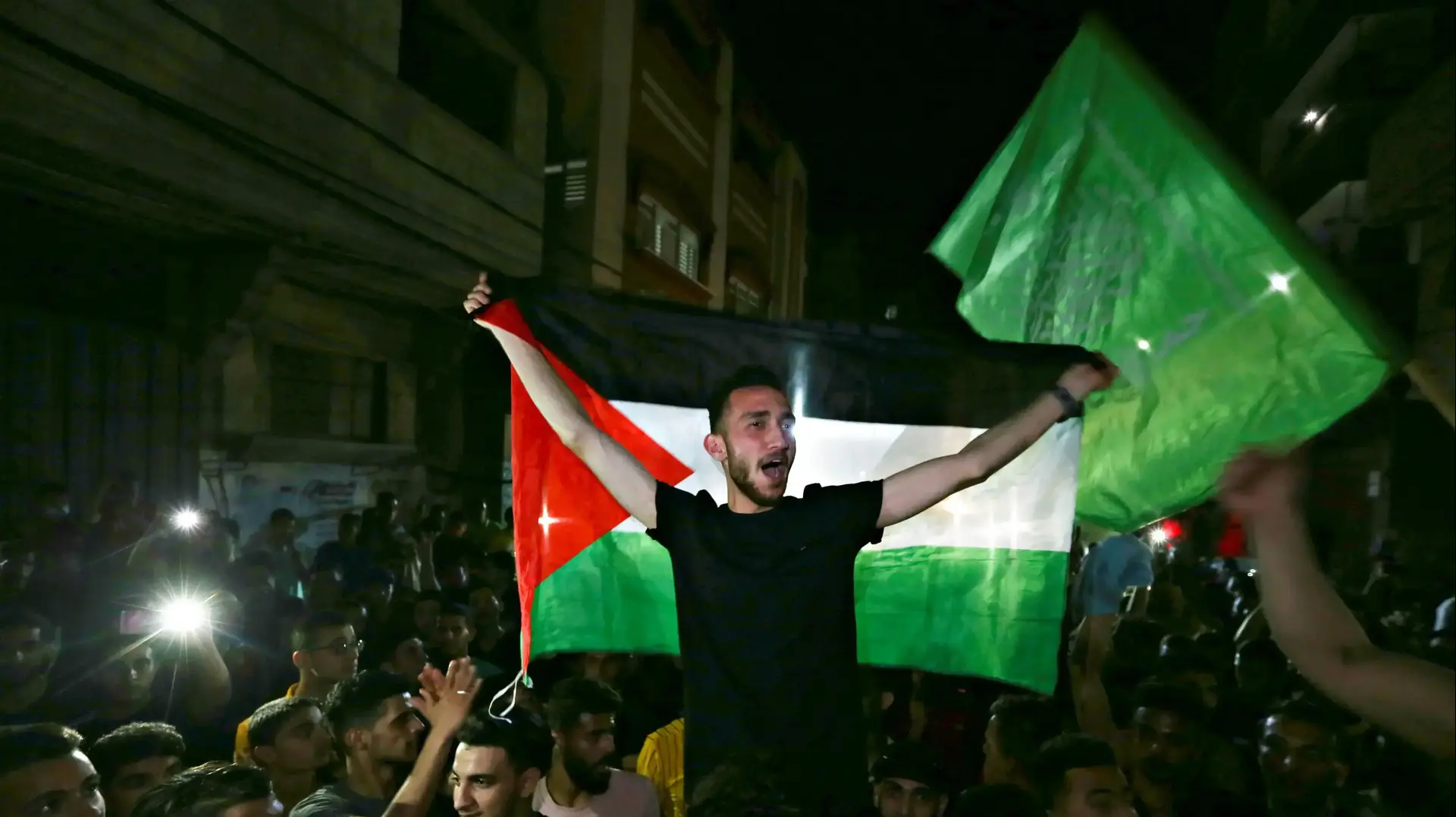 חגיגות בעזה לאחר סיכום על הפסקת אש בין ישראל לחמאס 21 במאי 2021 חגיגות בעזה לאחר סיכום על הפסקת אש בין ישראל לחמאס 21 במאי 2021