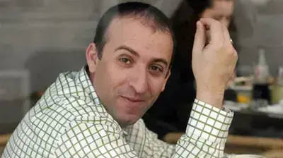 המפיק משה קפטן המפיק משה קפטן