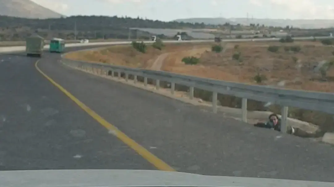 שוטרי משטרה צבאית אורבים במקומות מסוכנים כדי לרשום דו״חות תנועה, 25 במאי 2021 שוטרי משטרה צבאית אורבים במקומות מסוכנים כדי לרשום דו״חות תנועה, 25 במאי 2021