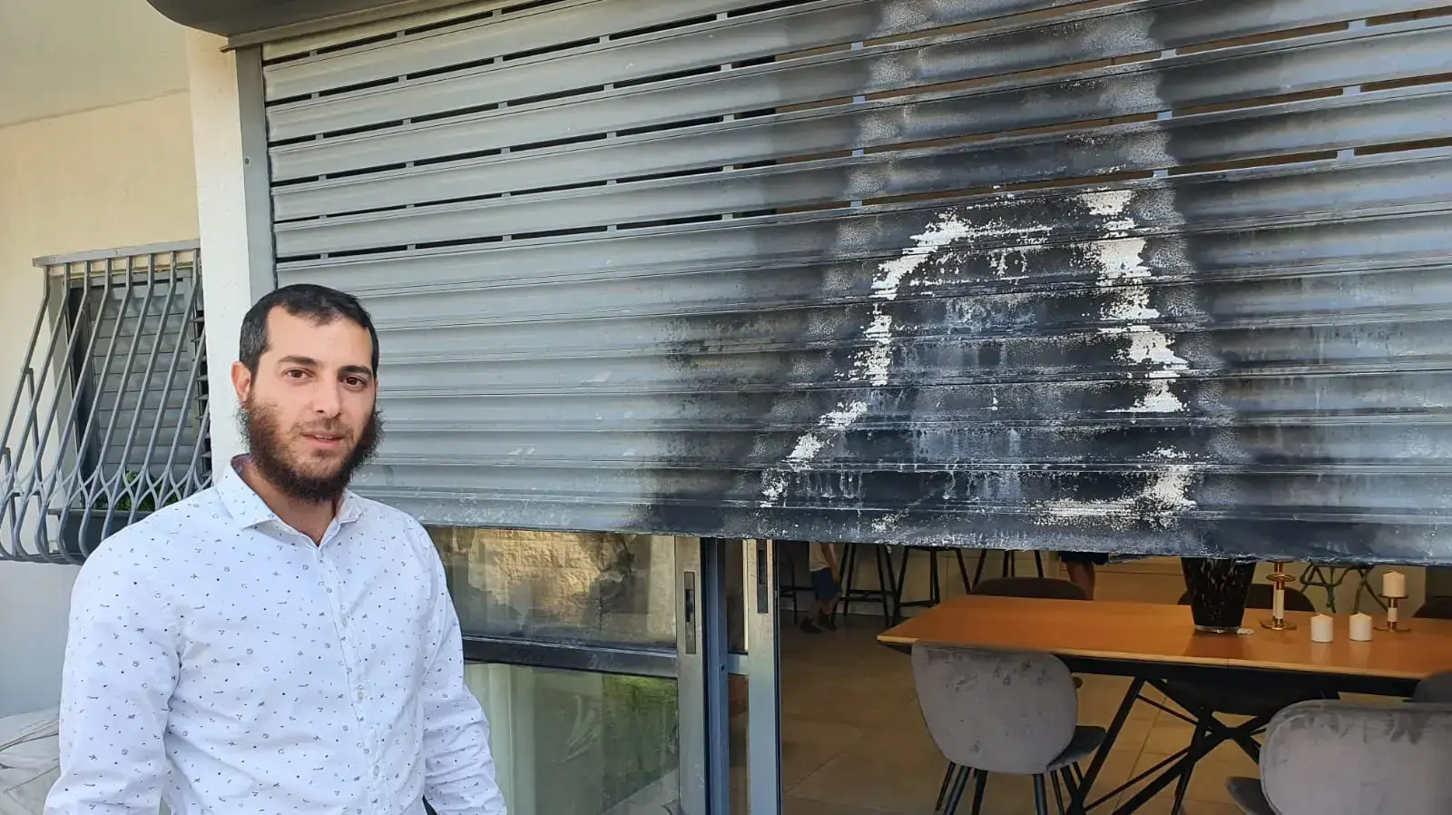 פגיעת בקבוק תבערה בבית יהודי בלוד, 28 במאי 2021 פגיעת בקבוק תבערה בבית יהודי בלוד, 28 במאי 2021
