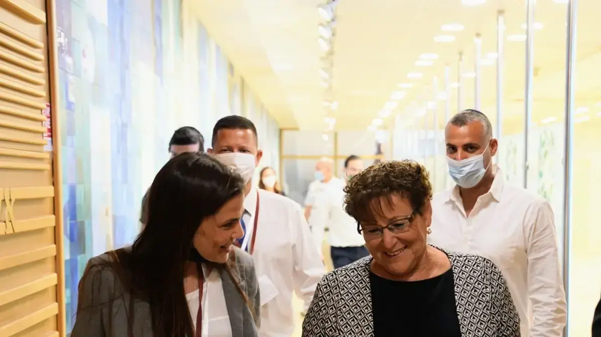 מרים פרץ במשכן הכנסת לקראת ההצבעה לנשיאות, 2 ביוני 2021 מרים פרץ במשכן הכנסת לקראת ההצבעה לנשיאות, 2 ביוני 2021