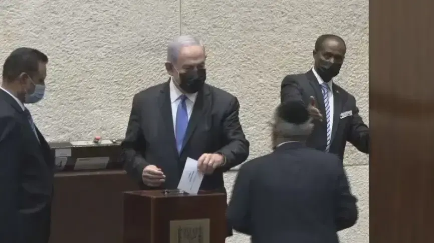 ראש הממשלה בנימין נתניהו מצביע לנשיאות , 2 ביוני 2021 ראש הממשלה בנימין נתניהו מצביע לנשיאות , 2 ביוני 2021