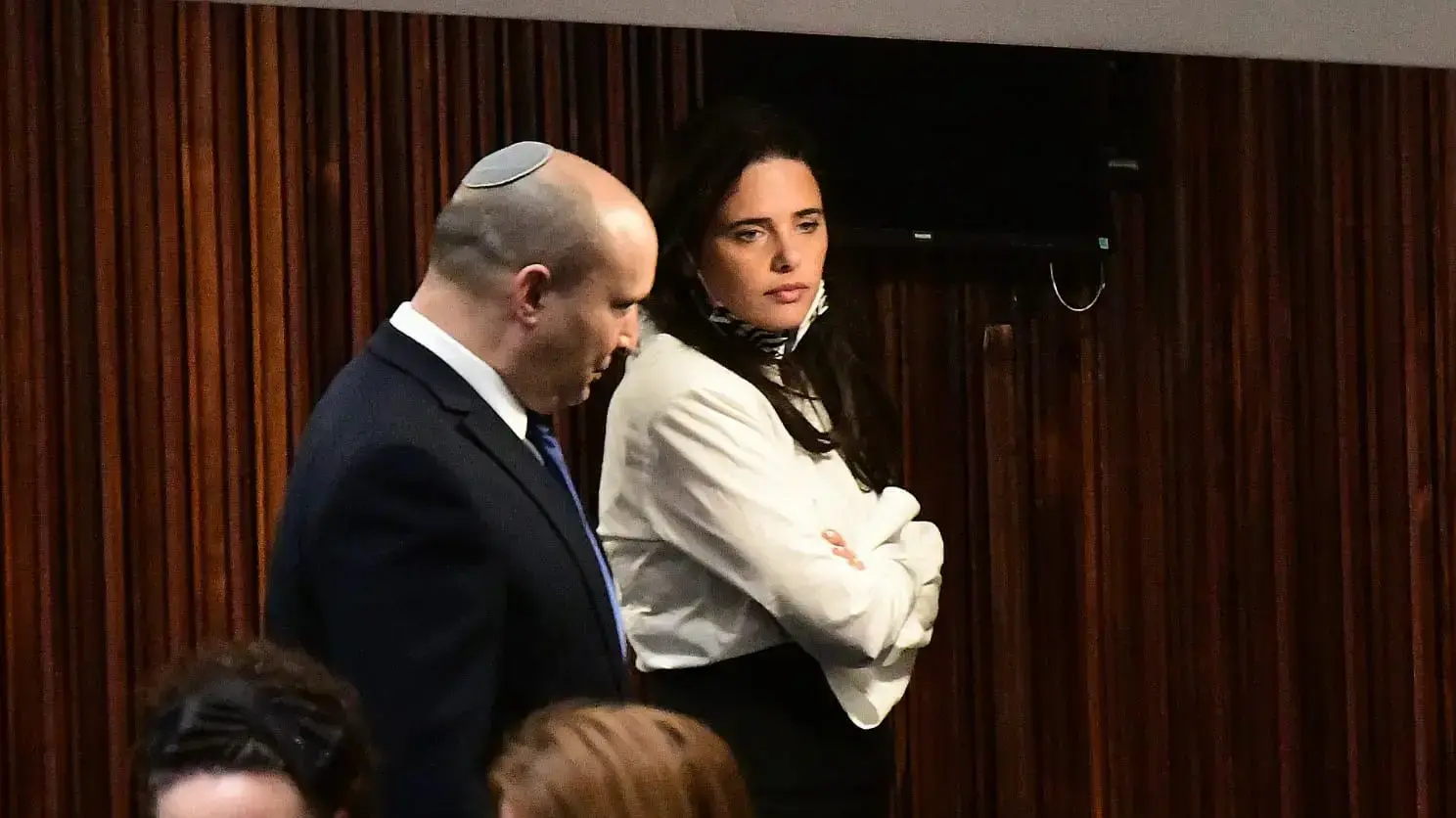 איילת שקד ונפתלי בנט באולם המליאה בכנסת ביום ההצבעה לנשיאות, 2 ביוני 2021