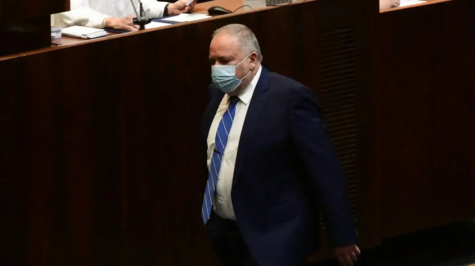 אביגדור ליברמן באולם המליאה בכנסת ביום ההצבעה לנשיאות, 2 ביוני 2021 אביגדור ליברמן באולם המליאה בכנסת ביום ההצבעה לנשיאות, 2 ביוני 2021