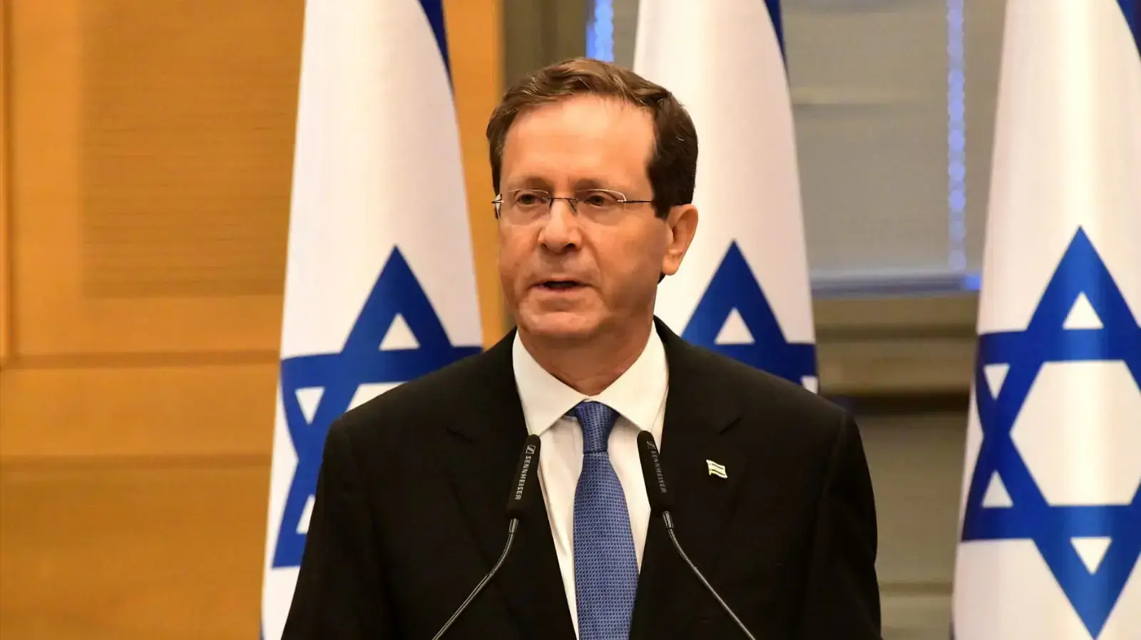 נשיא המדינה הנבחר בוז'י הרצוג,2 ביוני 2021 נשיא המדינה הנבחר בוז'י הרצוג,2 ביוני 2021