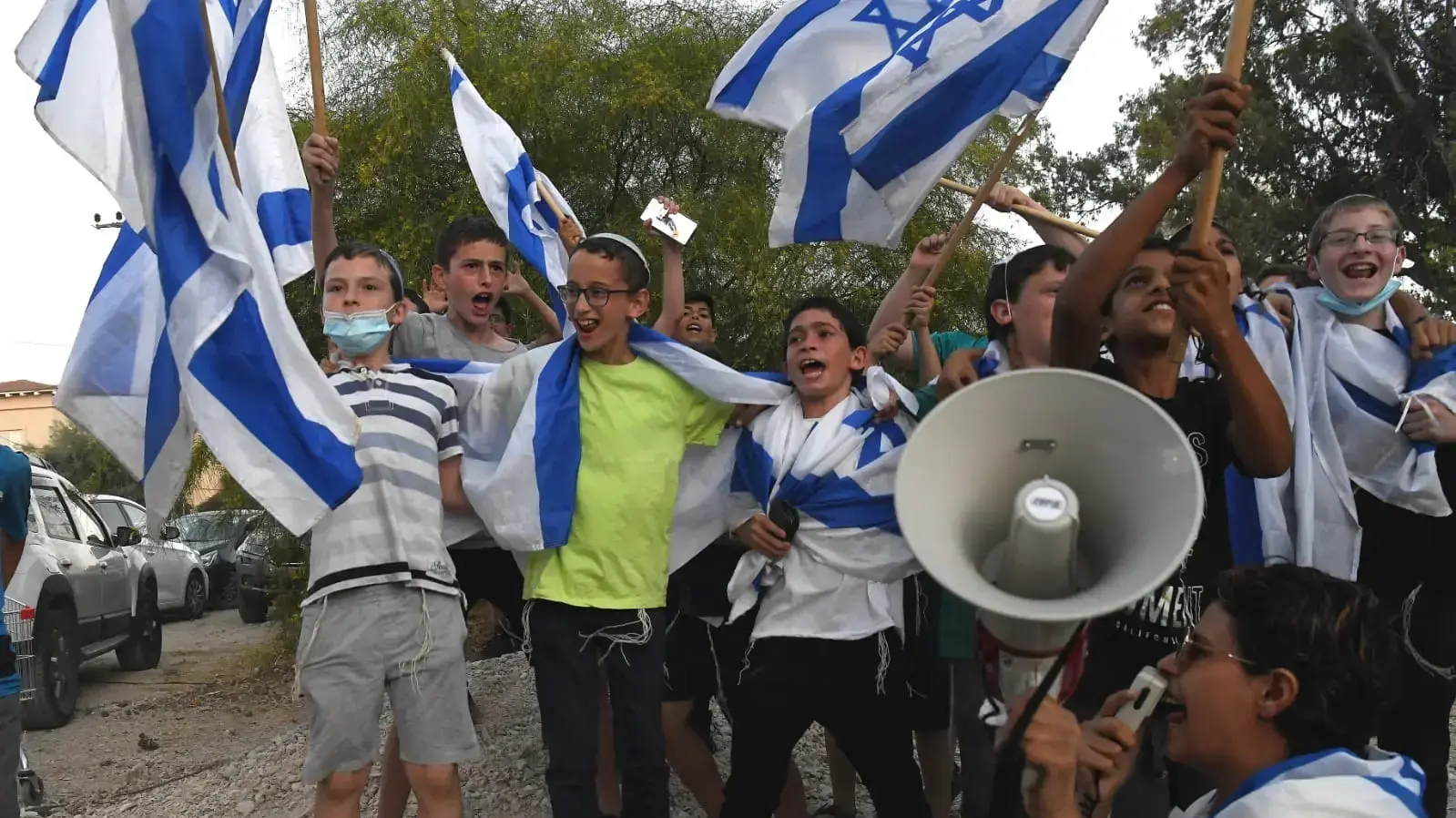 הפגנות ימין מול בית אורבך בפ"ת 3 ביוני 2021 הפגנות ימין מול בית אורבך בפ"ת 3 ביוני 2021