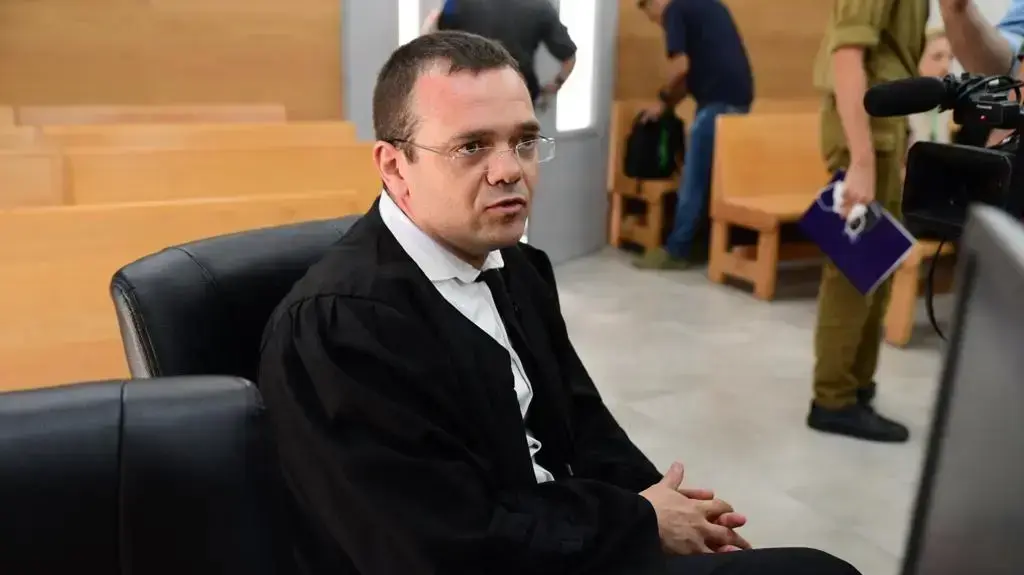 עו"ד בני קוזניץ, הסנגור של קצין המודיעין שמת בכלא עו"ד בני קוזניץ, הסנגור של קצין המודיעין שמת בכלא