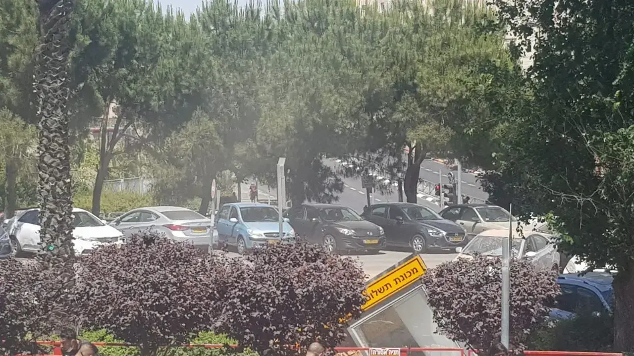 קריסת חניון בבית חולים שערי צדק, 7 ביוני 2021 קריסת חניון בבית חולים שערי צדק, 7 ביוני 2021