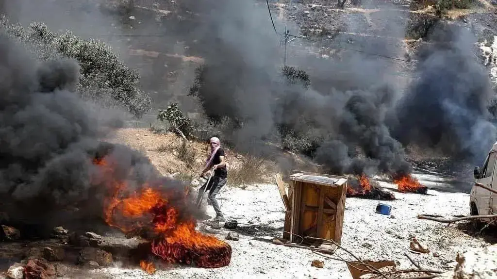עימותים בין פלסטינים לכוח צה"ל סמוך למאחז אביתר, 11 ביוני 2021 עימותים בין פלסטינים לכוח צה"ל סמוך למאחז אביתר, 11 ביוני 2021